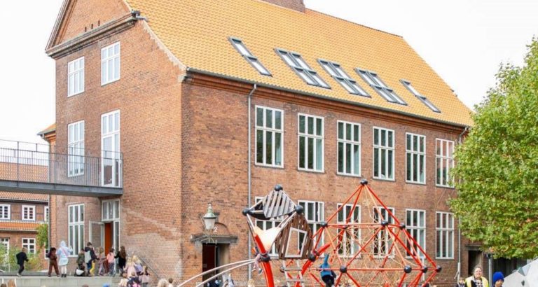 Styrket kriseberedskab på skoler og uddannelsessteder – vejledning fra Børne- og Undervisningsministeriet